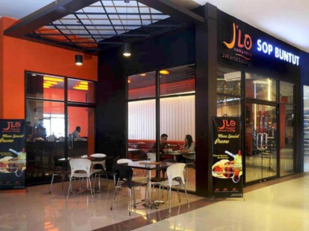 ג'קרטה Grand Cempaka Business Hotel מראה חיצוני תמונה
